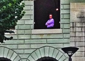 Vigile (série Voisins, voisines)